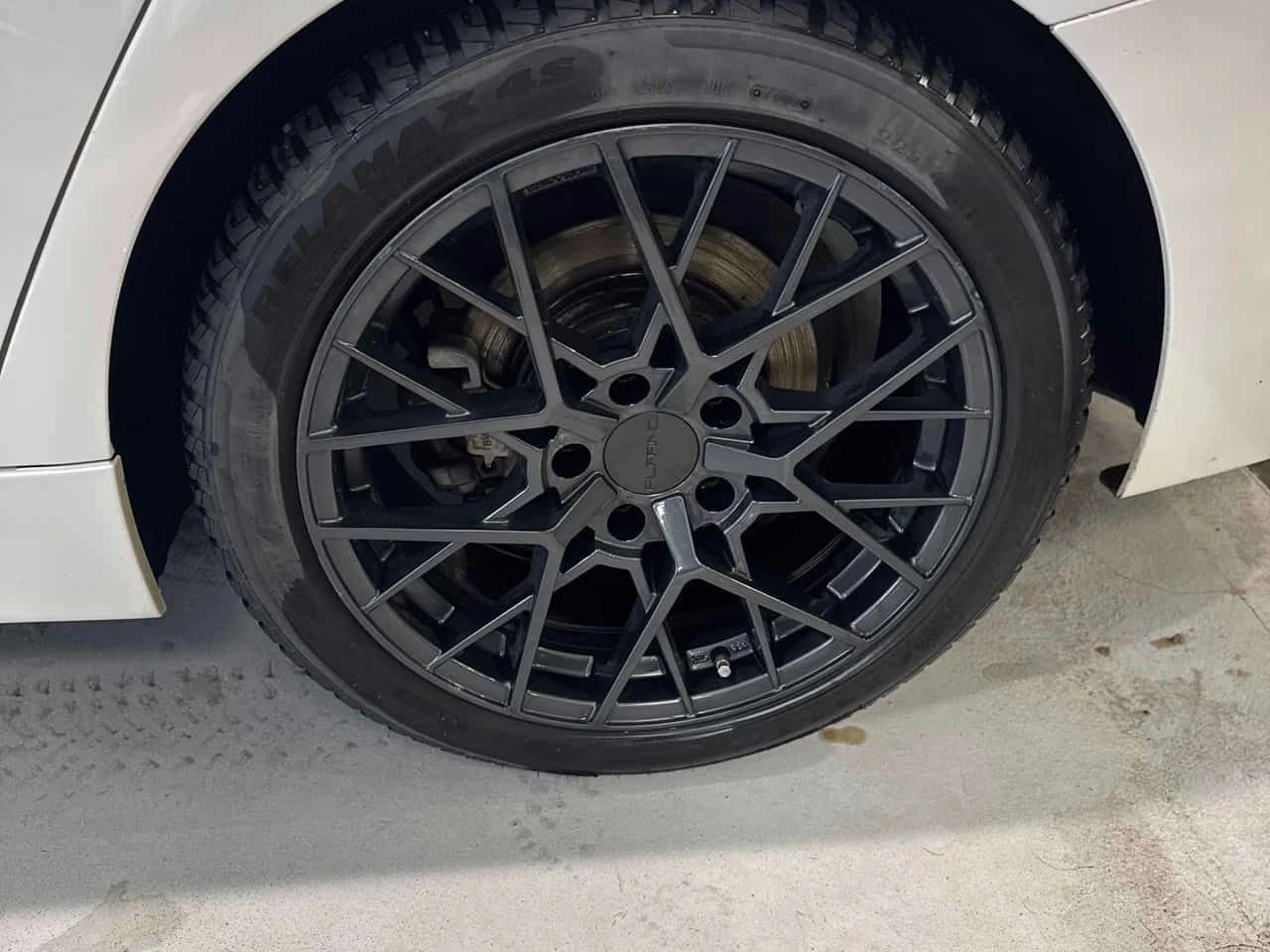 BMW 320 * xDrive * CARFAX * ПАНОРАМА * KEYLESS * ПОДГРЕВИ, снимка 10 - Автомобили и джипове - 54039741