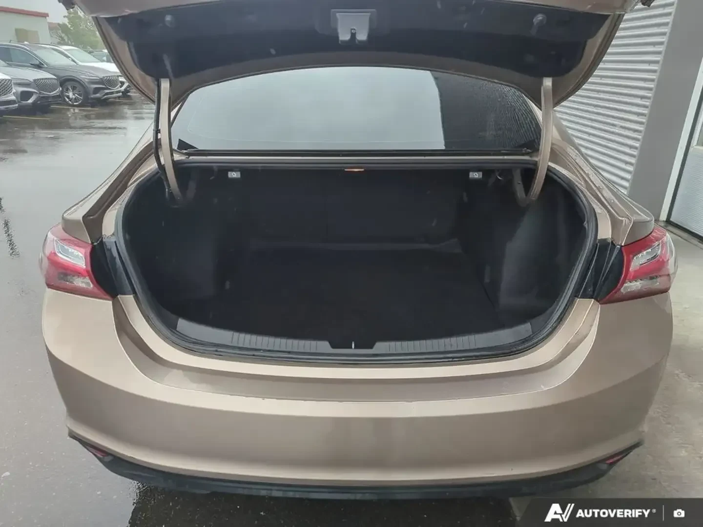 Chevrolet Malibu LT Turbo LED CARPLAY KEYLESS CAM LANЕ ASS ПОДГРЕВ, снимка 12 - Автомобили и джипове - 54150476