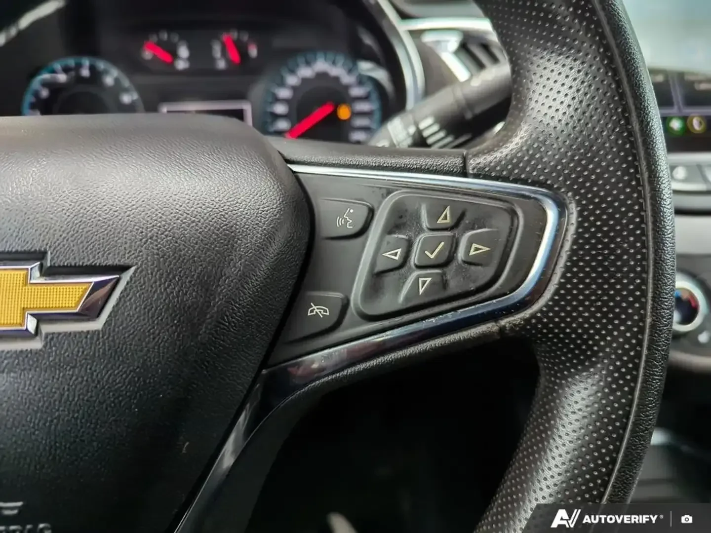 Chevrolet Malibu LT Turbo LED CARPLAY KEYLESS CAM LANЕ ASS ПОДГРЕВ, снимка 16 - Автомобили и джипове - 54150476