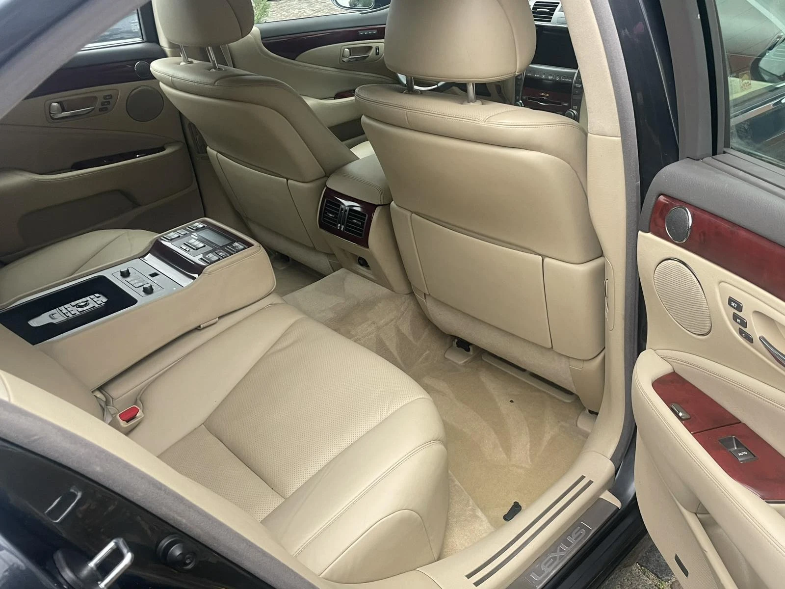 Lexus LS 460 | Mobile.bg � ����������� 12