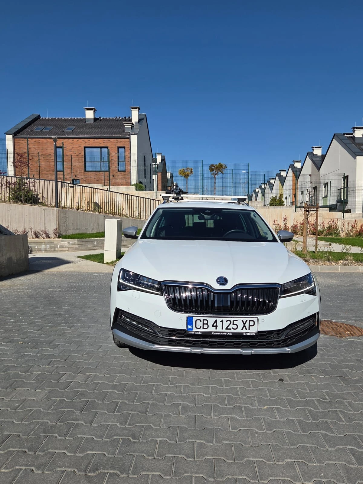 Skoda Superb Scout, снимка 4 - Автомобили и джипове - 54310401