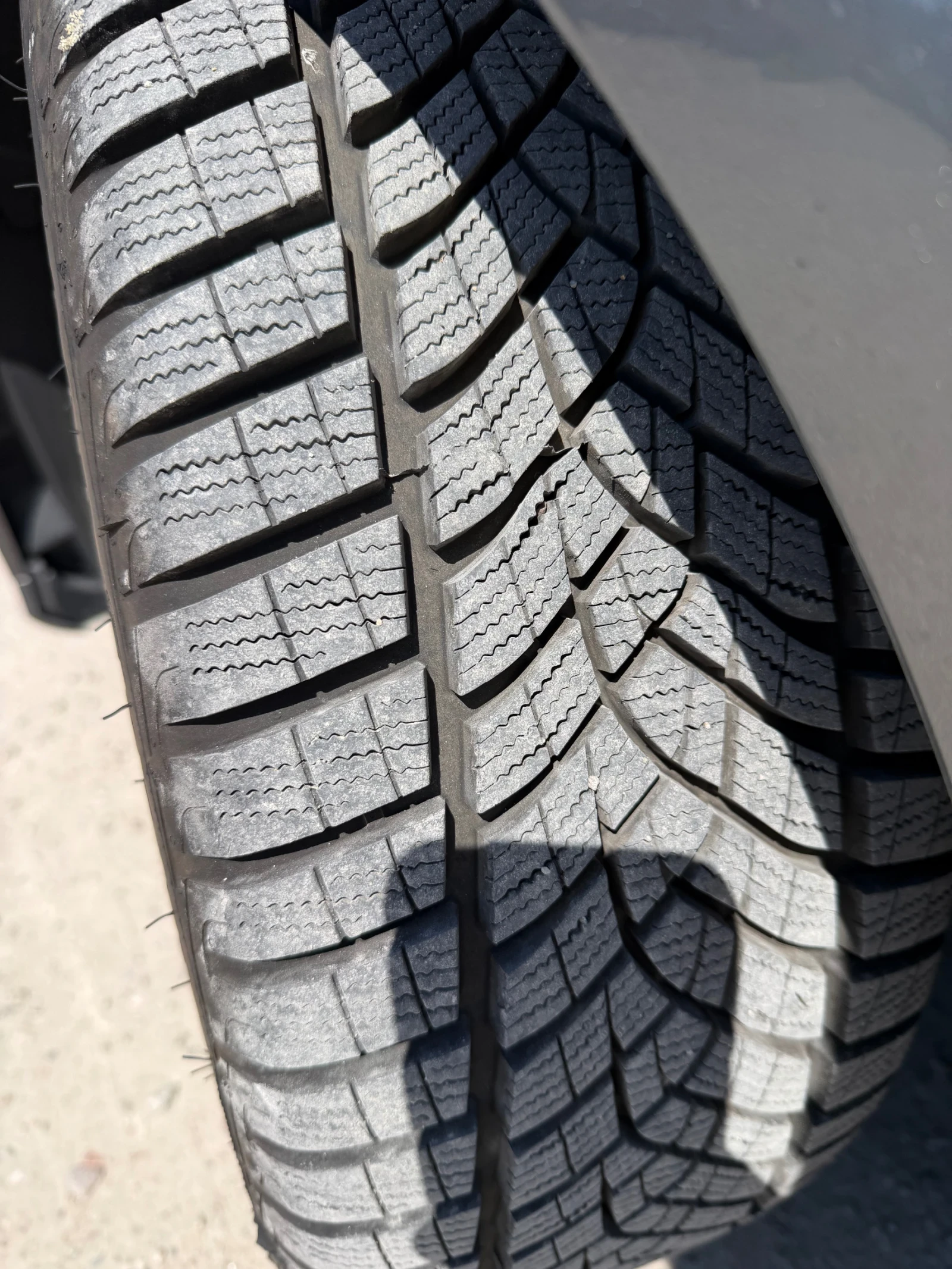 Mercedes-Benz C 220, снимка 4 - Автомобили и джипове - 54440572