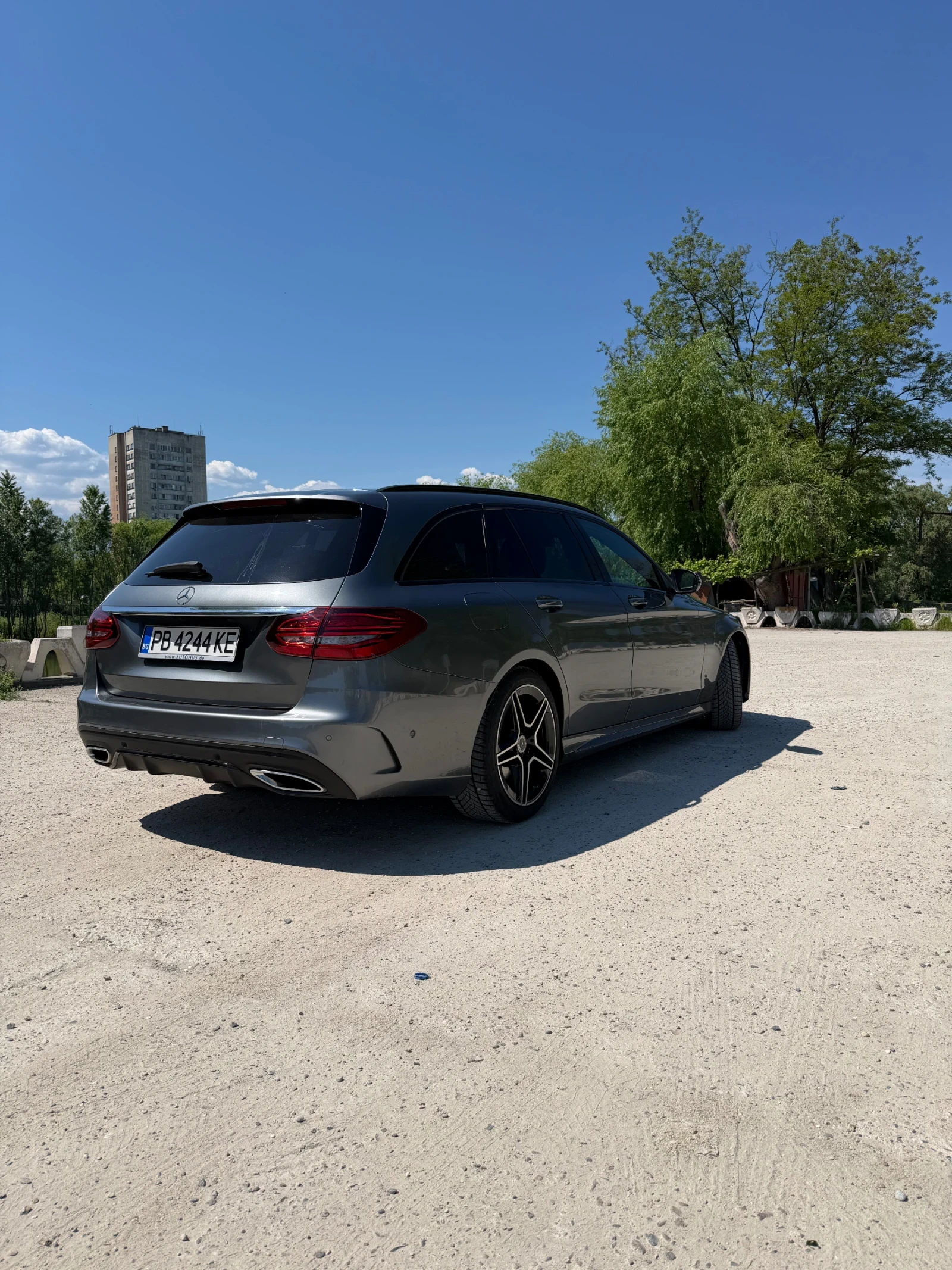 Mercedes-Benz C 220, снимка 3 - Автомобили и джипове - 54440572