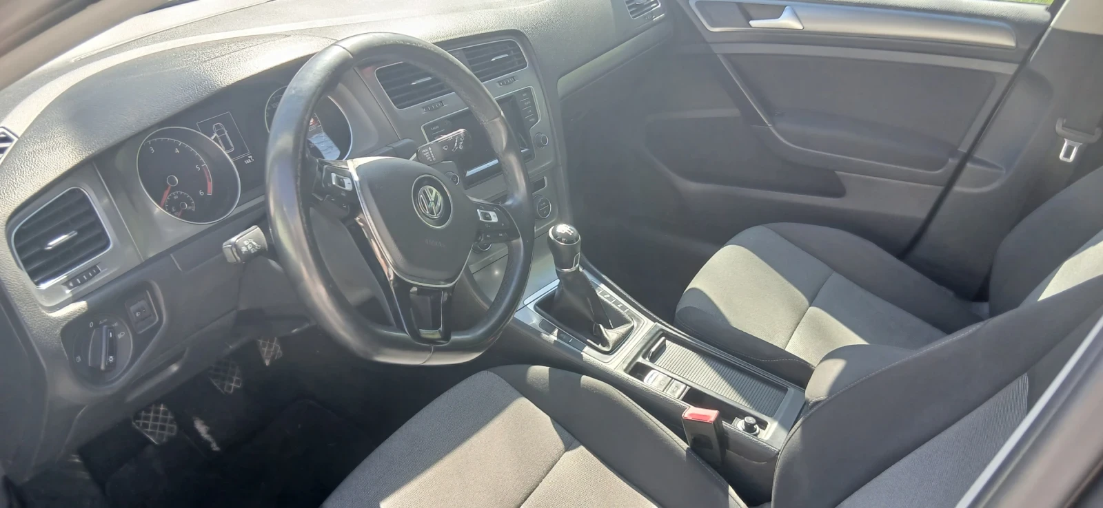 VW Golf, снимка 5 - Автомобили и джипове - 55267336