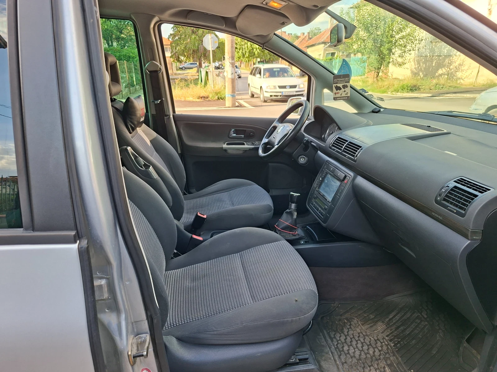 Seat Alhambra 1.9 TDI 131, снимка 12 - Автомобили и джипове - 55421083