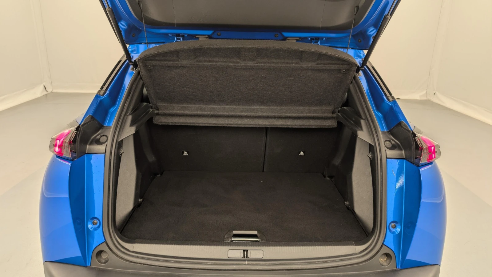 Peugeot 2008 Allure, снимка 11 - Автомобили и джипове - 55613497