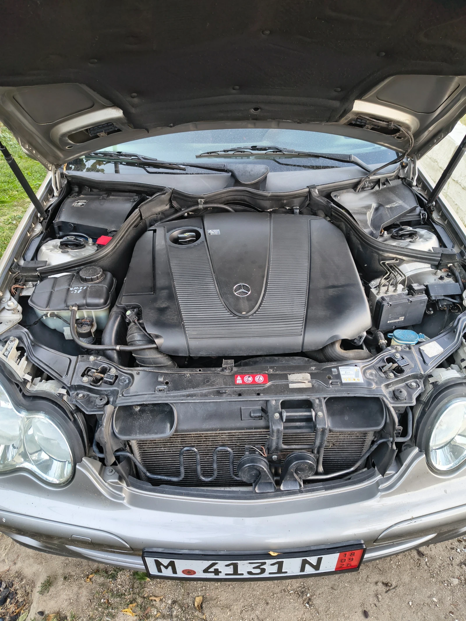 Mercedes-Benz C 200, снимка 9 - Автомобили и джипове - 56215527