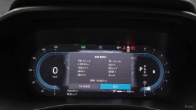 Volvo XC40 B4* ULTRA BRIGHT* 360* PANORAMA* ПОДГРЕВ* , снимка 7