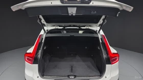 Volvo XC40 B4* ULTRA BRIGHT* 360* PANORAMA* ПОДГРЕВ* , снимка 17