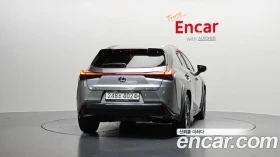 Lexus UX 250h | TOP SERVICE 80K KM, снимка 4