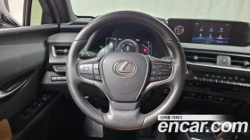 Lexus UX 250h | TOP SERVICE 80K KM, снимка 13