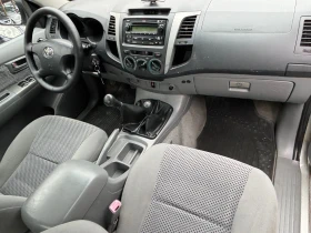 Toyota Hilux 2.5 D-4D A/C, снимка 7