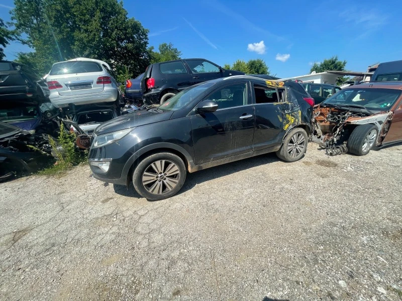 Kia Sportage 1.7, снимка 3 - Автомобили и джипове - 41848273