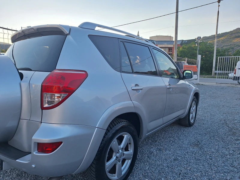 Toyota Rav4 2.2 D CAT  KOJA  , снимка 4 - Автомобили и джипове - 47582587