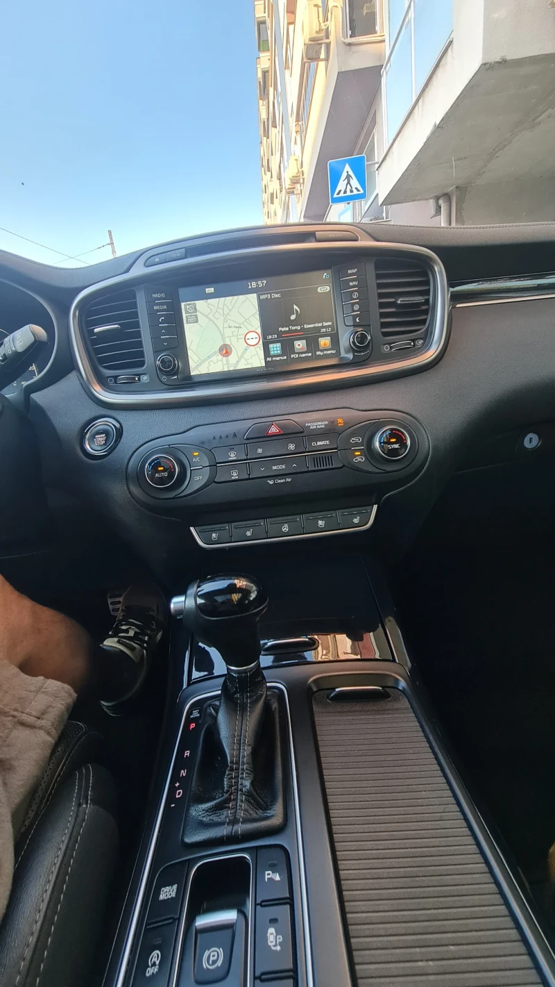 Kia Sorento Platinum ACC, AWD, Android Auto, снимка 7 - Автомобили и джипове - 52140866