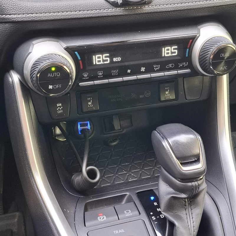 Toyota Rav4, снимка 9 - Автомобили и джипове - 52597291