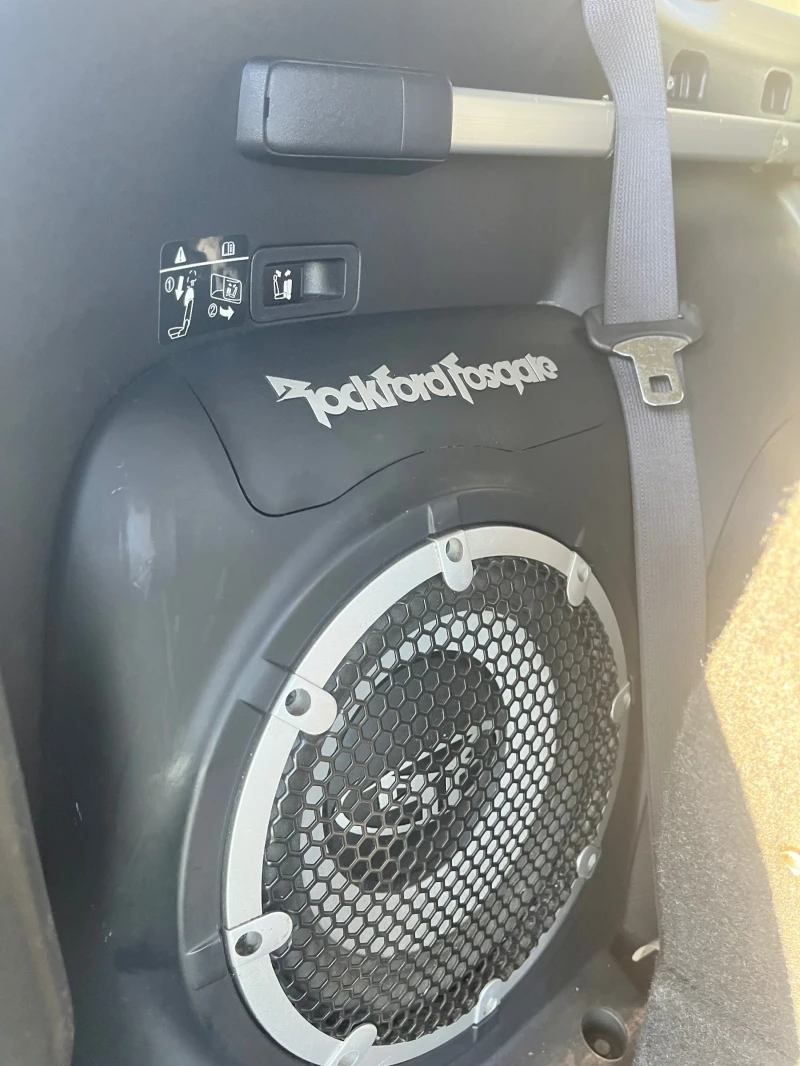 Mitsubishi Outlander 2.0 DID, снимка 14 - Автомобили и джипове - 52790258