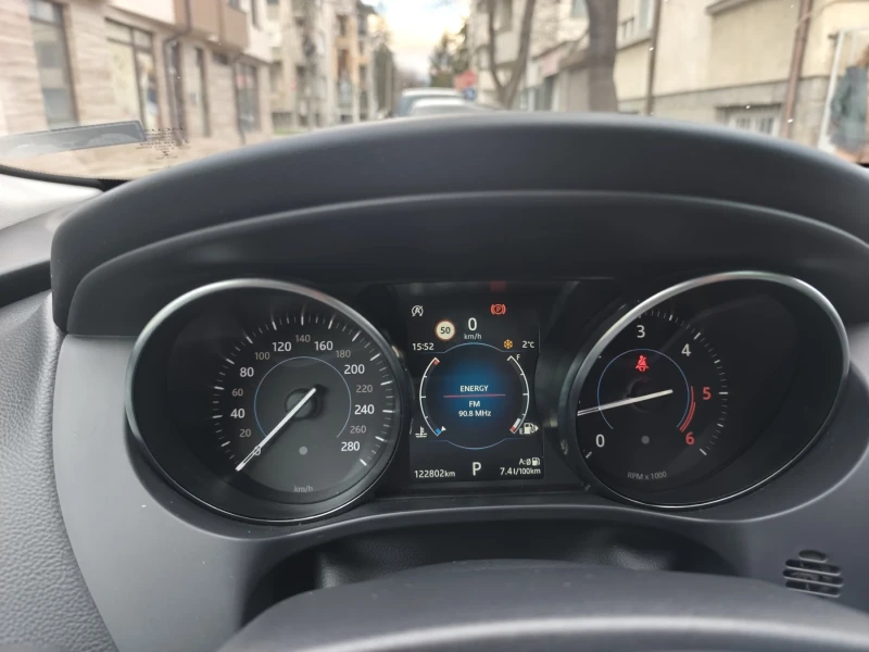 Jaguar F-PACE 2.5D, снимка 10 - Автомобили и джипове - 53035600