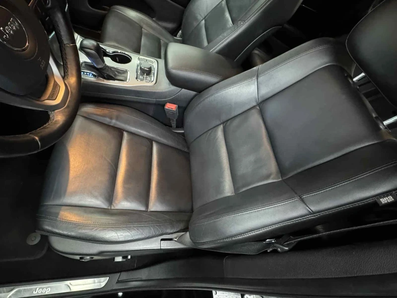 Jeep Grand cherokee 3.6/V6/2021, снимка 13 - Автомобили и джипове - 53190341