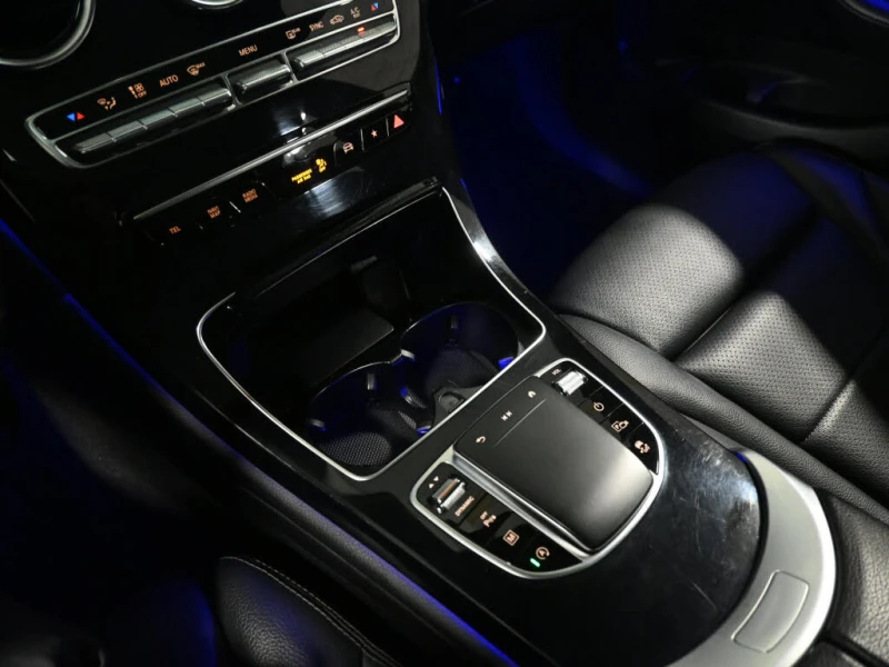 Mercedes-Benz GLC 300 SUV* 4MATIC* АвтоКредит* (ЦЕНА ДО БГ), снимка 16 - Автомобили и джипове - 53259770