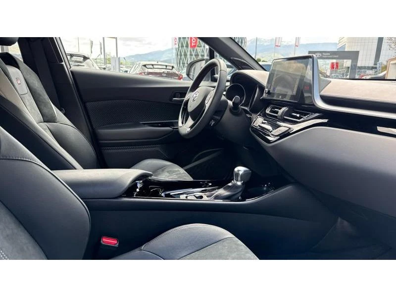Toyota C-HR 2.0 HSD GR-Sport - изображение 6