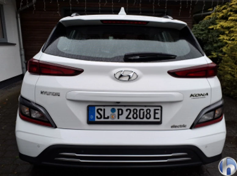 Hyundai Kona Select, снимка 3 - Автомобили и джипове - 54213647