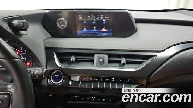 Lexus UX 250h | TOP SERVICE 80K KM, снимка 16 - Автомобили и джипове - 55712443