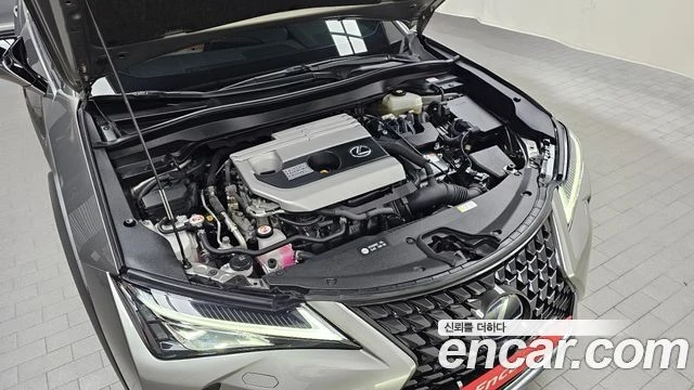 Lexus UX 250h | TOP SERVICE 80K KM, снимка 6 - Автомобили и джипове - 55712443