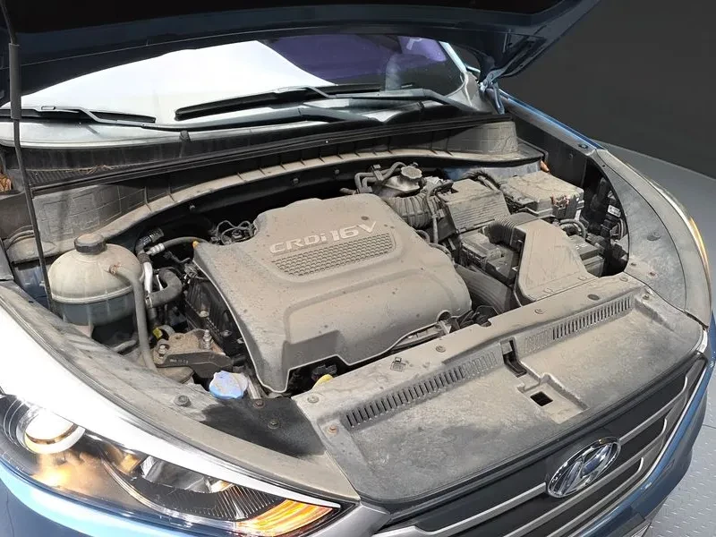Hyundai Tucson 2.0 2WD, снимка 6 - Автомобили и джипове - 55733082