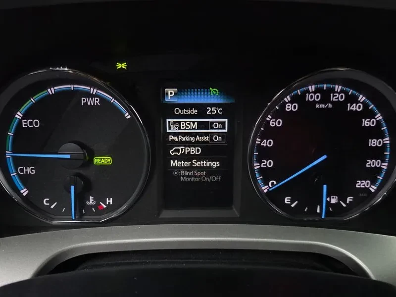 Toyota Rav4 2.5 4WD HYBRID, снимка 8 - Автомобили и джипове - 55797310