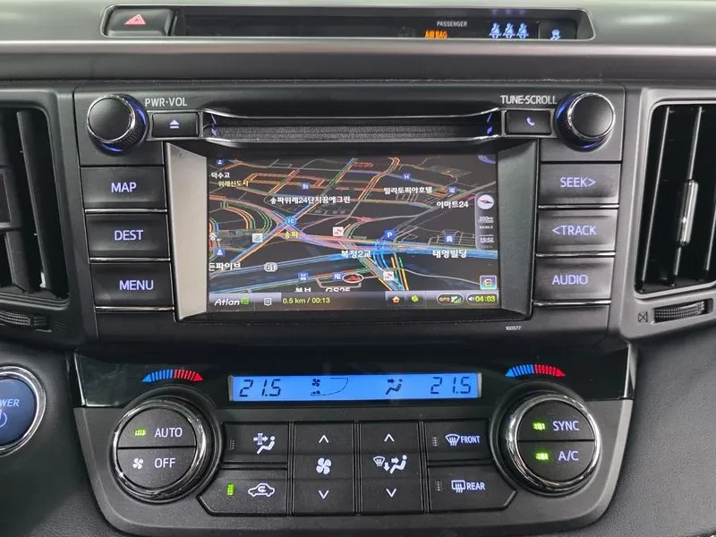 Toyota Rav4 2.5 4WD HYBRID, снимка 14 - Автомобили и джипове - 55797310