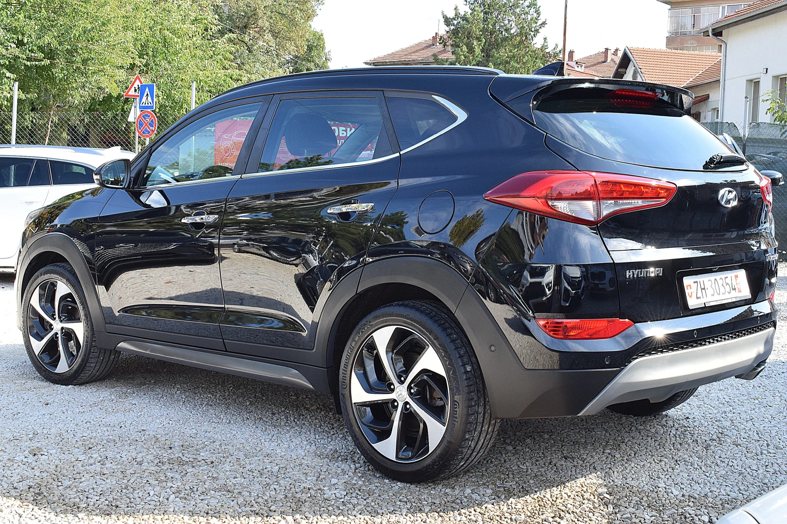 Hyundai Tucson 2.0ШВЕЙЦАРИЯ/VERTEX/4x4/АВТОМАТИК/ОБДУХВАНЕ/КАМЕРА - изображение 6