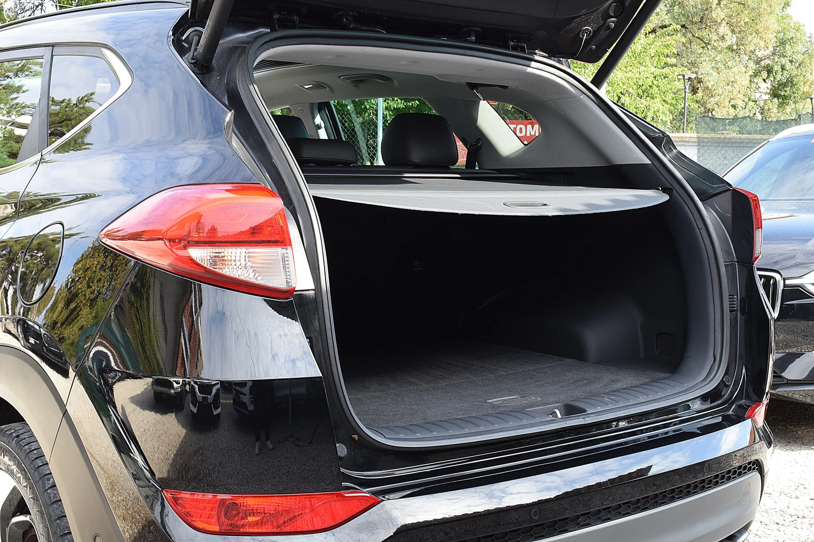 Hyundai Tucson 2.0ШВЕЙЦАРИЯ/VERTEX/4x4/АВТОМАТИК/ОБДУХВАНЕ/КАМЕРА - изображение 5