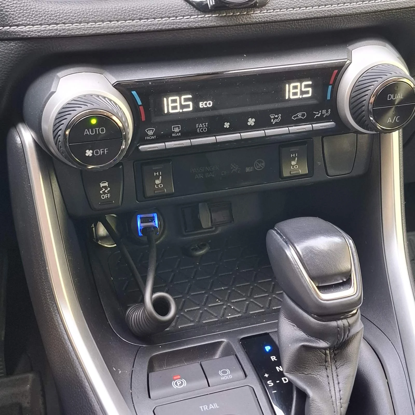 Toyota Rav4  - изображение 9