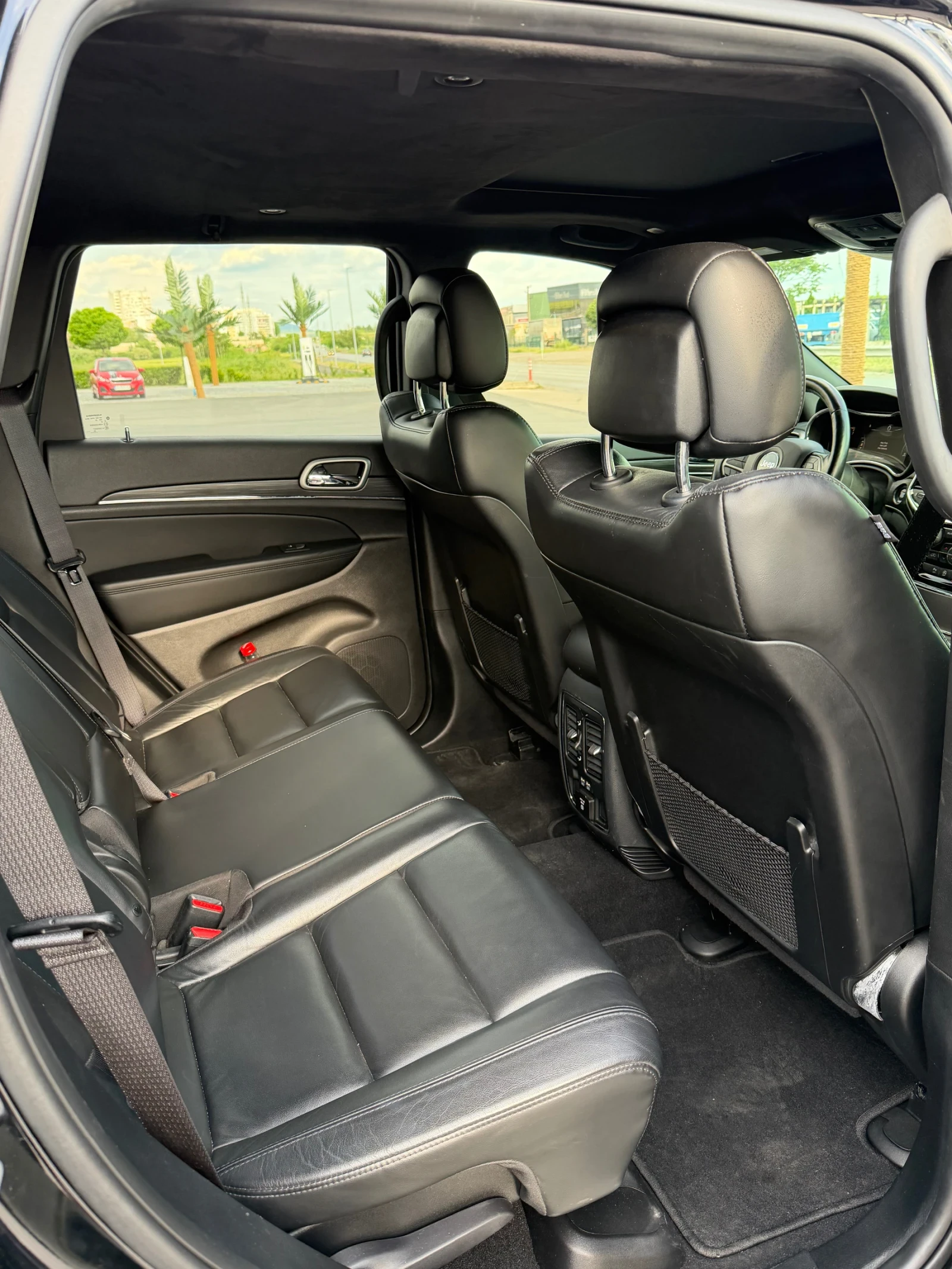 Jeep Grand cherokee 3.6/V6/2020, снимка 15 - Автомобили и джипове - 53190341