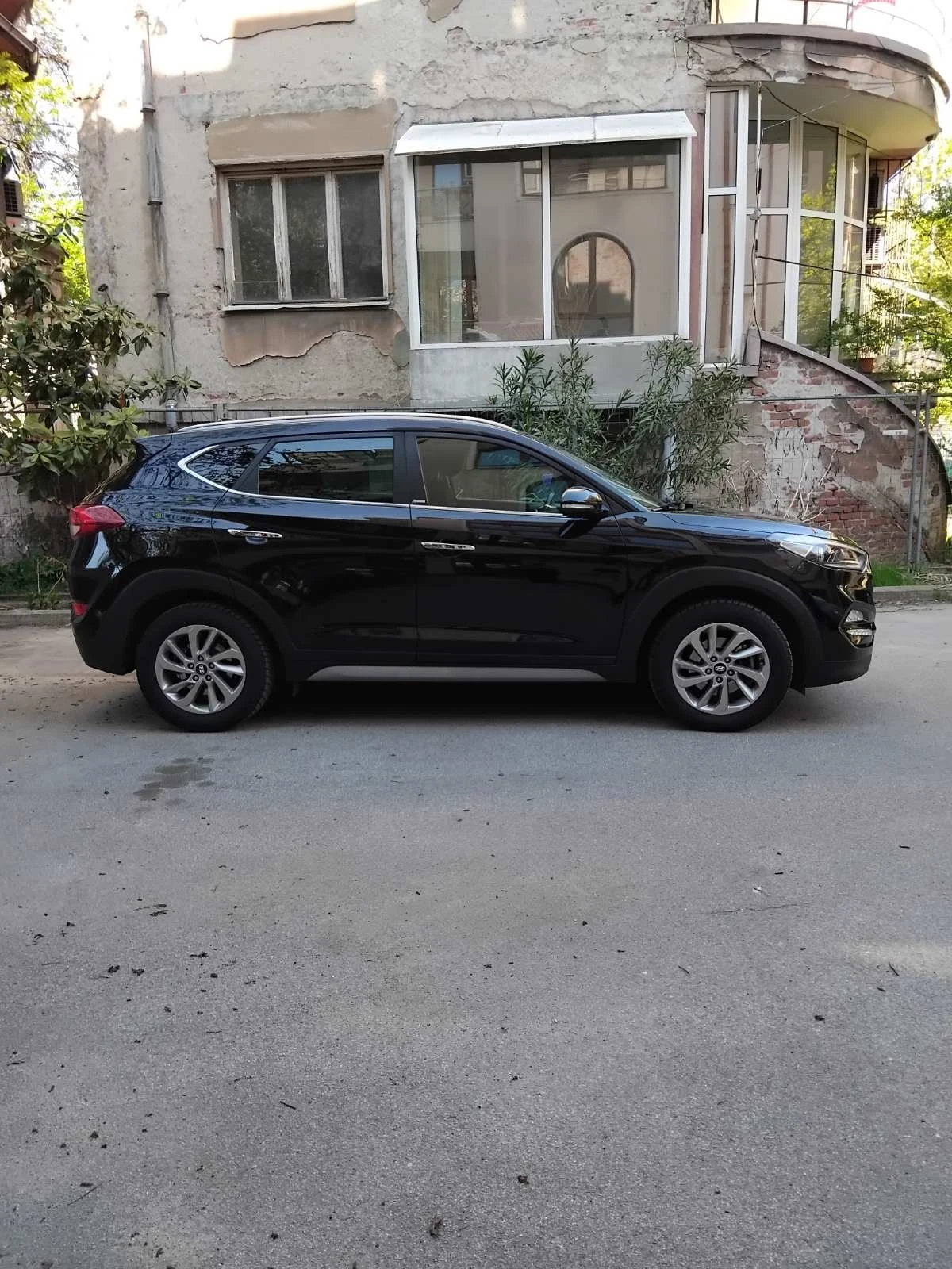 Hyundai Tucson, снимка 2 - Автомобили и джипове - 54333978