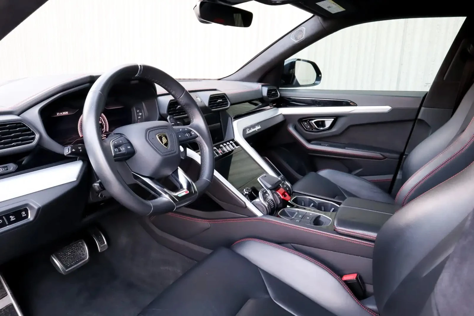 Lamborghini Urus * AвтоКредит * (ЦЕНА ДО БГ), снимка 6 - Автомобили и джипове - 55139235