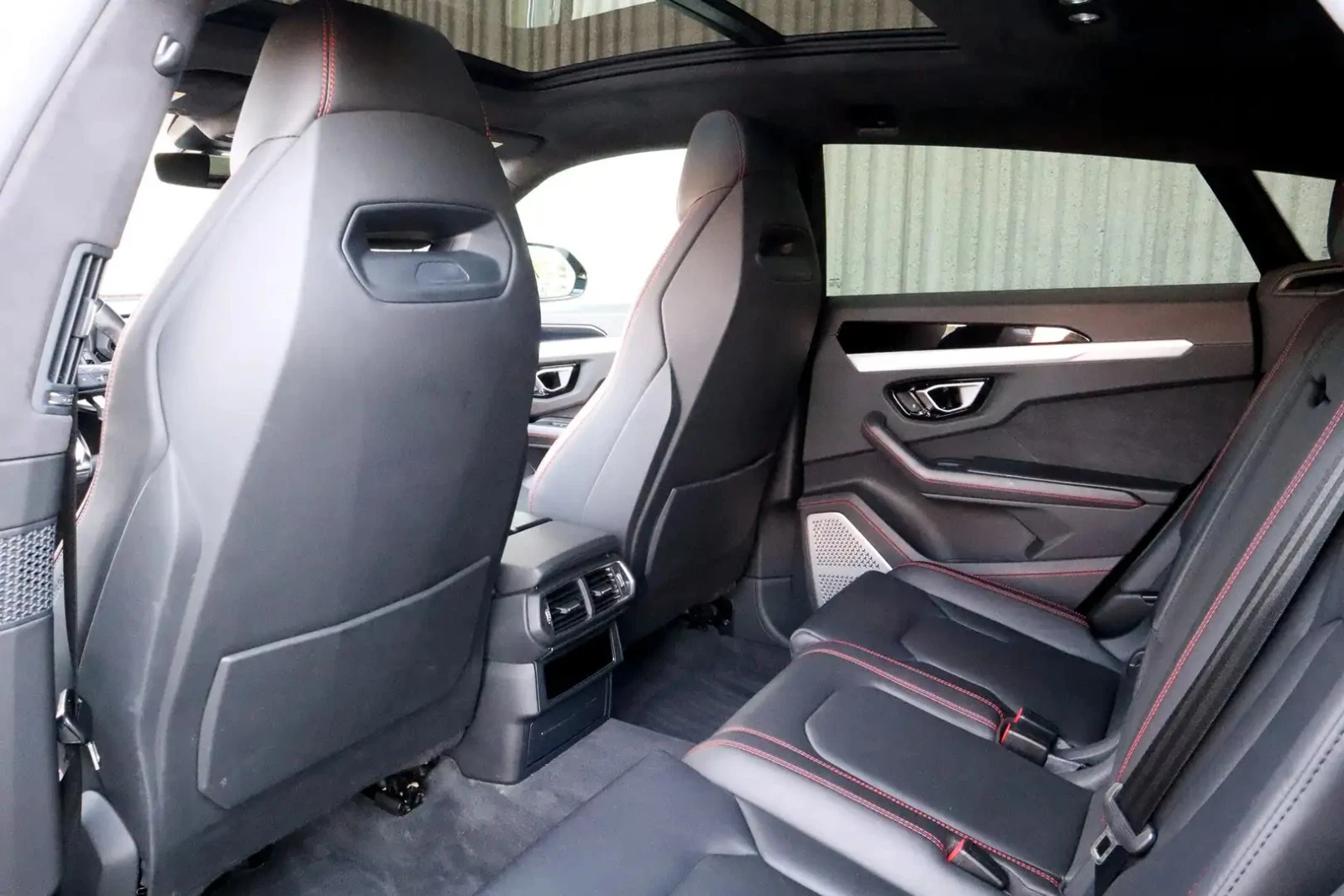 Lamborghini Urus * AвтоКредит * (ЦЕНА ДО БГ), снимка 17 - Автомобили и джипове - 55139235