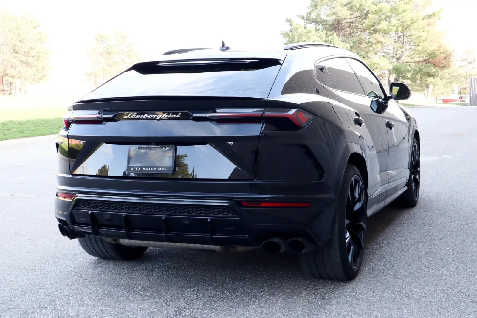 Lamborghini Urus * AвтоКредит * (ЦЕНА ДО БГ), снимка 4 - Автомобили и джипове - 55139235