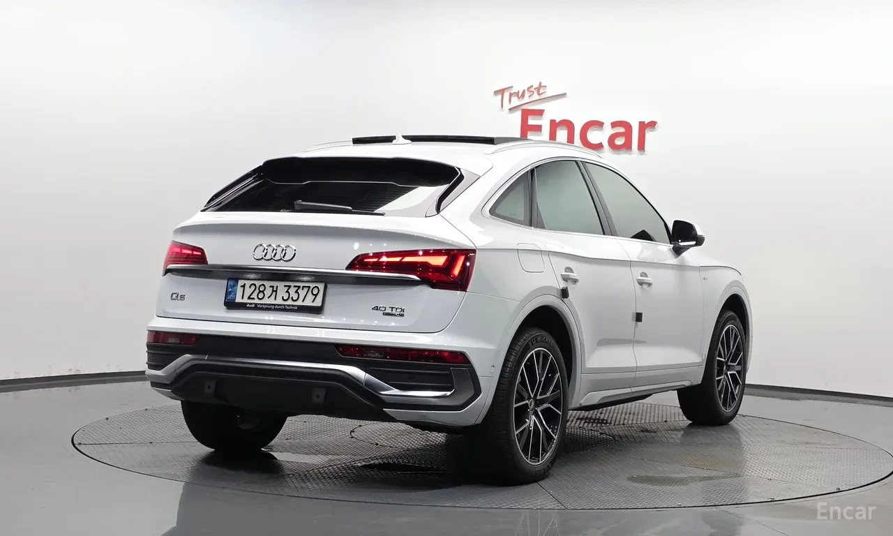 Audi Q5 Sportback 40 TDI quattro| QUATTRO| LED| , снимка 2 - Автомобили и джипове - 55184828