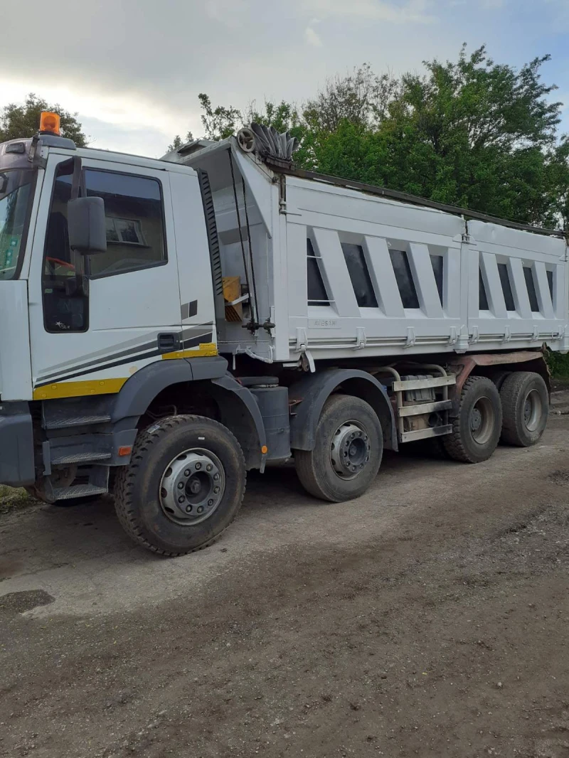 Iveco Trakker Самосвален , снимка 1 - Камиони - 48306536