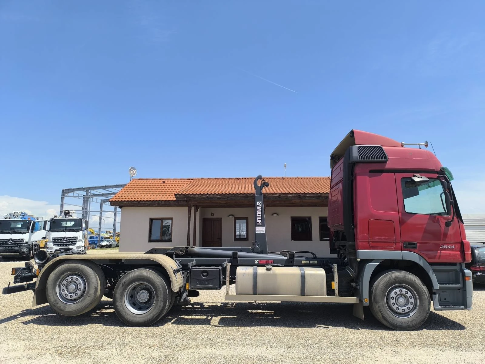 Mercedes-Benz Actros 2544 6X2 MULTILIFT - изображение 8