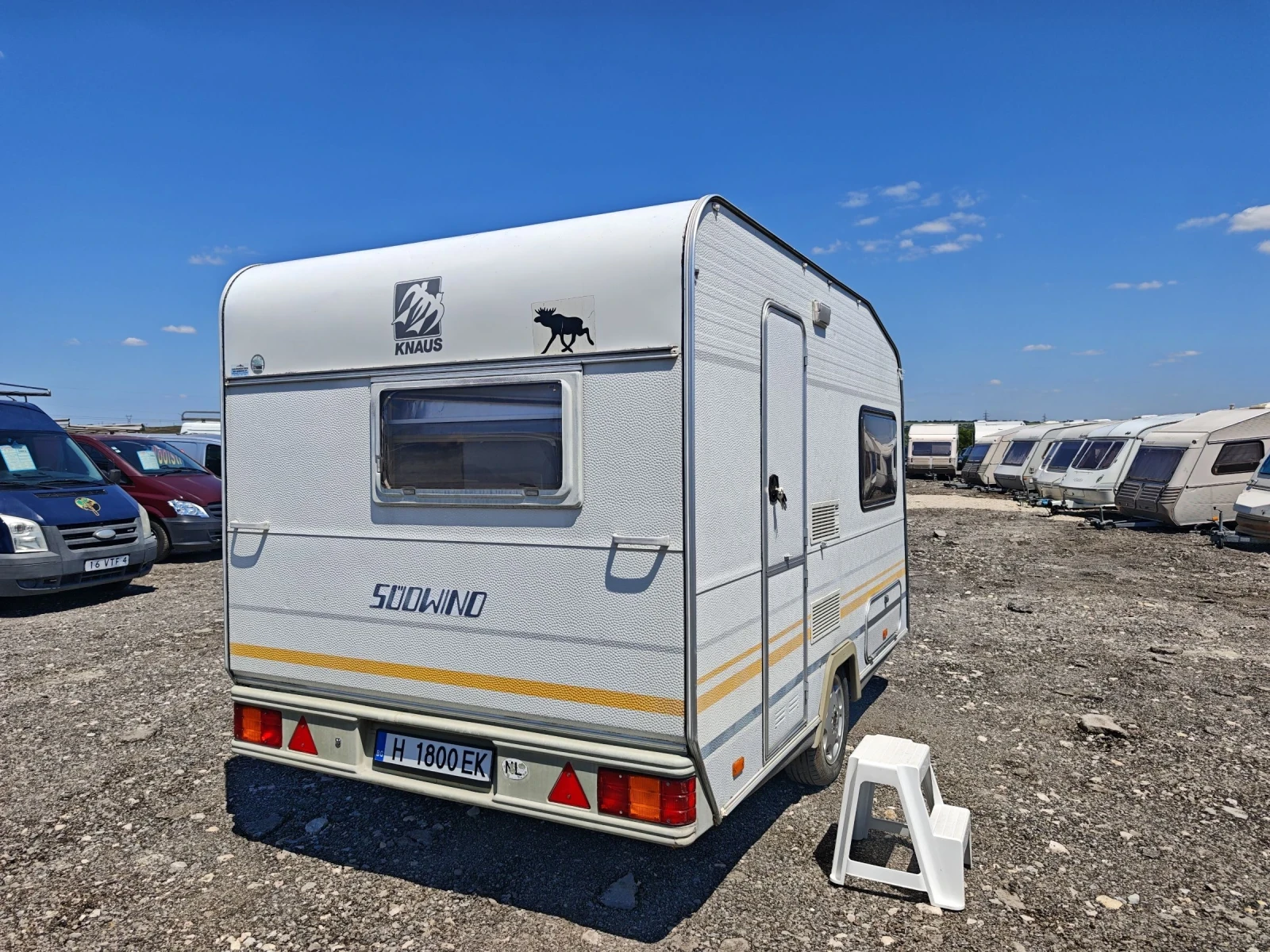 Каравана Knaus Knaus, снимка 8 - Каравани и кемпери - 55486547