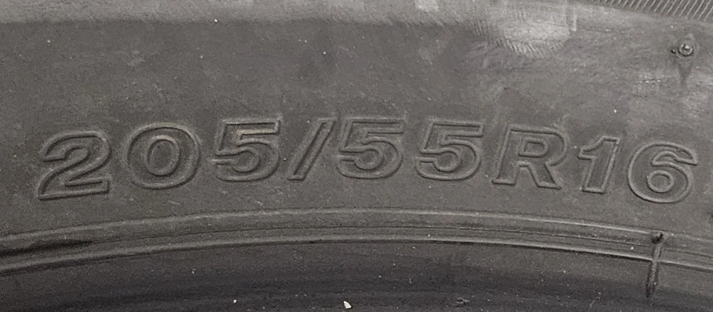 Гуми Летни 205/55R16, снимка 5 - Гуми и джанти - 54084676