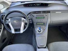 Toyota Prius 1.8 Hybrid/Active/HeadUp/Keyless, снимка 10