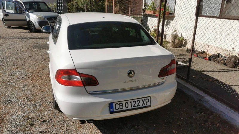 Skoda Superb II 2.0 TDI CR, снимка 2 - Автомобили и джипове - 47348432