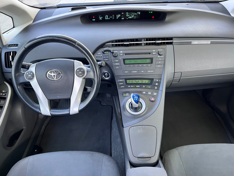 Toyota Prius 1.8 Hybrid/Active/HeadUp/Keyless, снимка 10 - Автомобили и джипове - 46353757