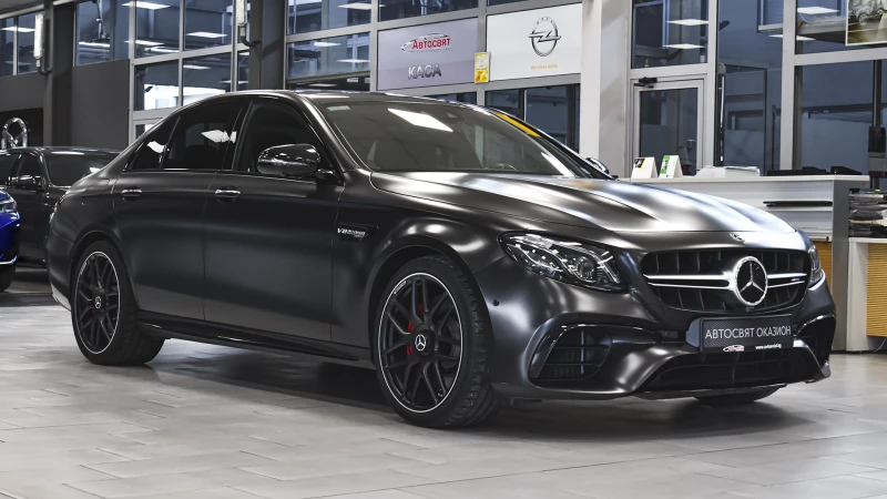 Mercedes-Benz E 63 AMG S 4MATIC+ , снимка 5 - Автомобили и джипове - 47424111