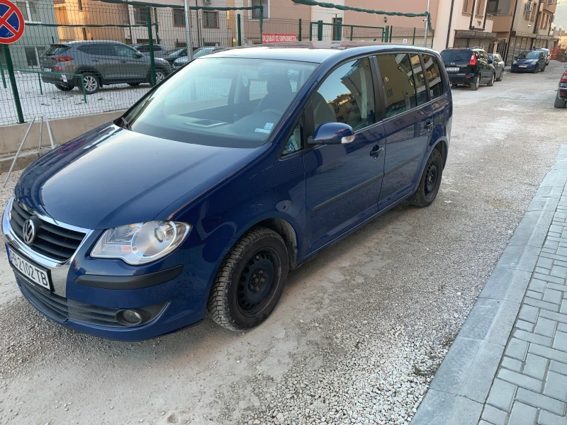 VW Touran 1.9TDI, снимка 2 - Автомобили и джипове - 49431151