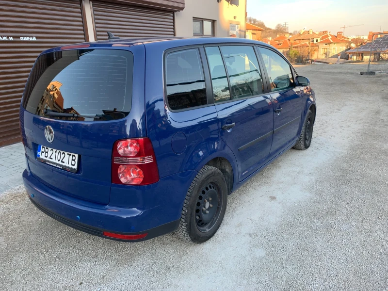 VW Touran 1.9TDI, снимка 5 - Автомобили и джипове - 49431151